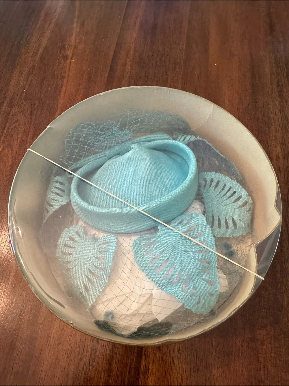 Vintage 1950s Aqua Leaf Halo Fascinator Hat Birdcage Veil Box